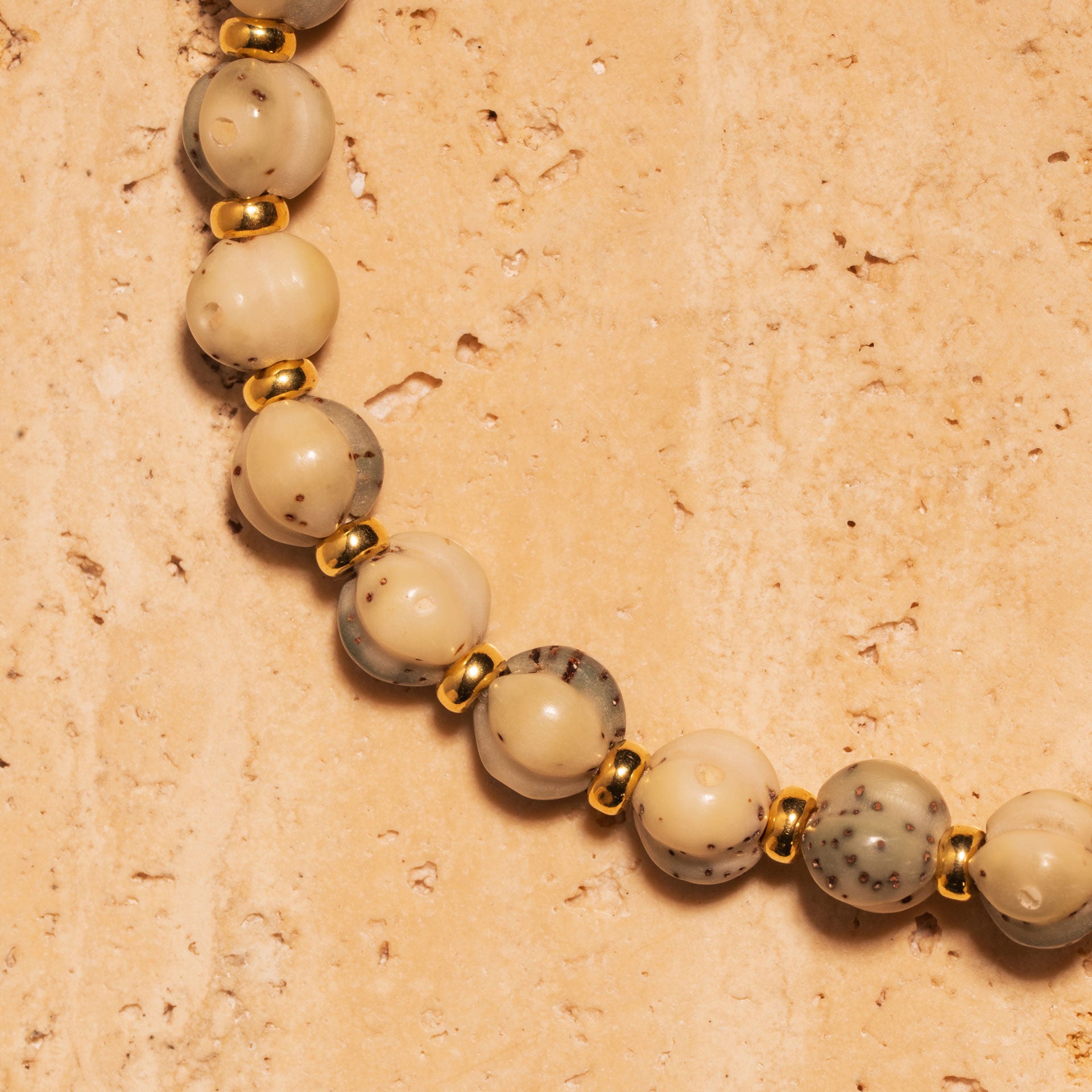 Specialty Cuts – Triple Ridge Gold Inlaid Sugilite Stelluna Bracelet