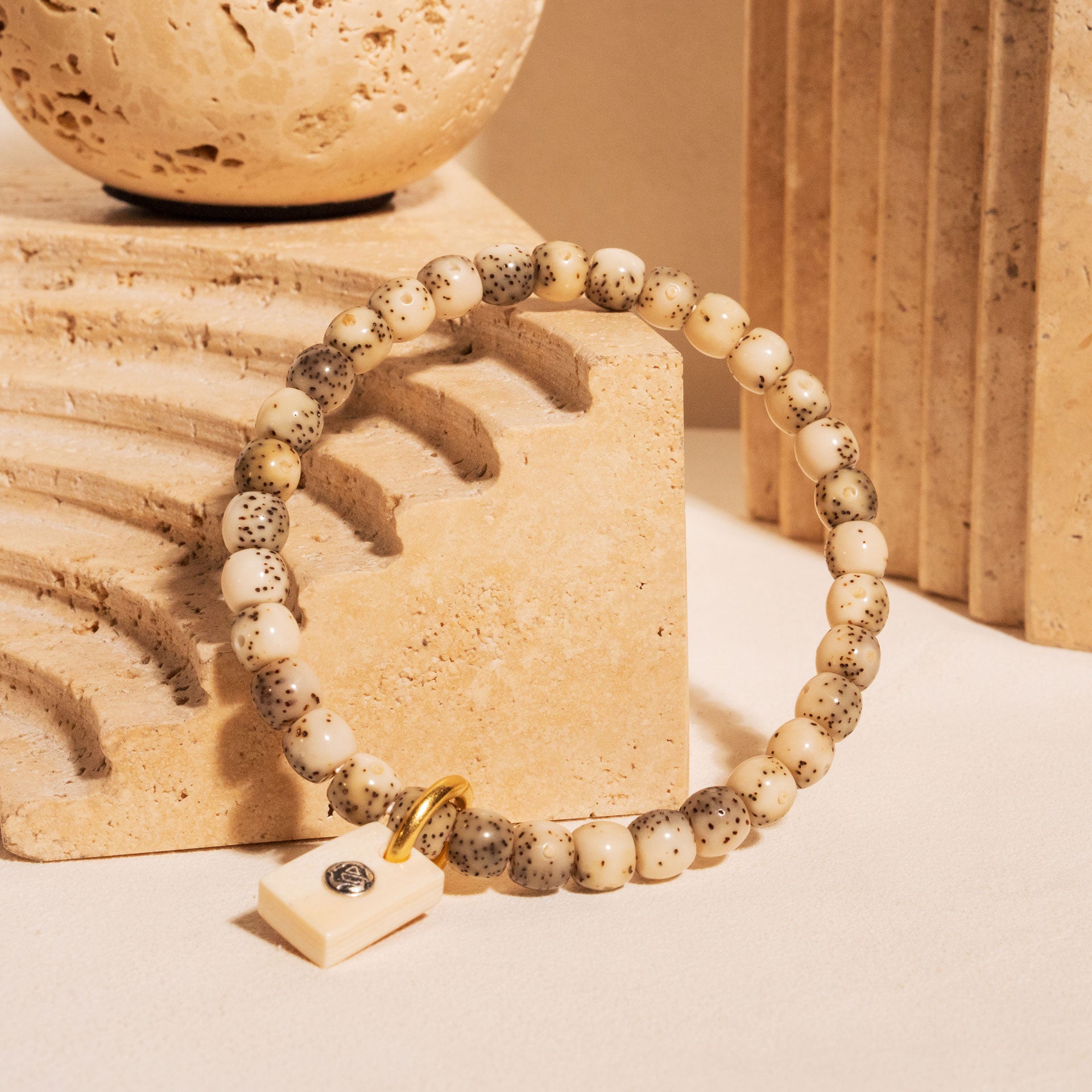 Barrel Cuts - Gray Back Large Blank Stelluna Bracelet