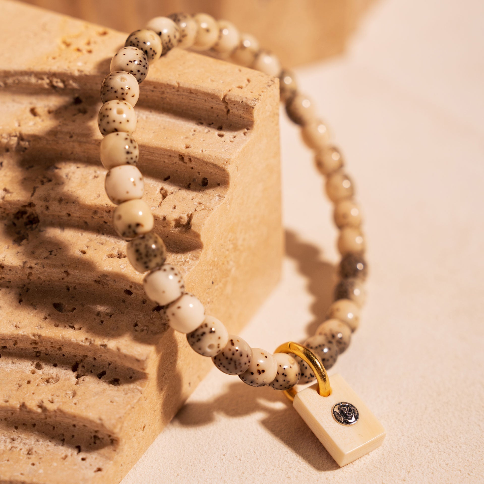 Barrel Cuts - Gray Back Large Blank Stelluna Bracelet