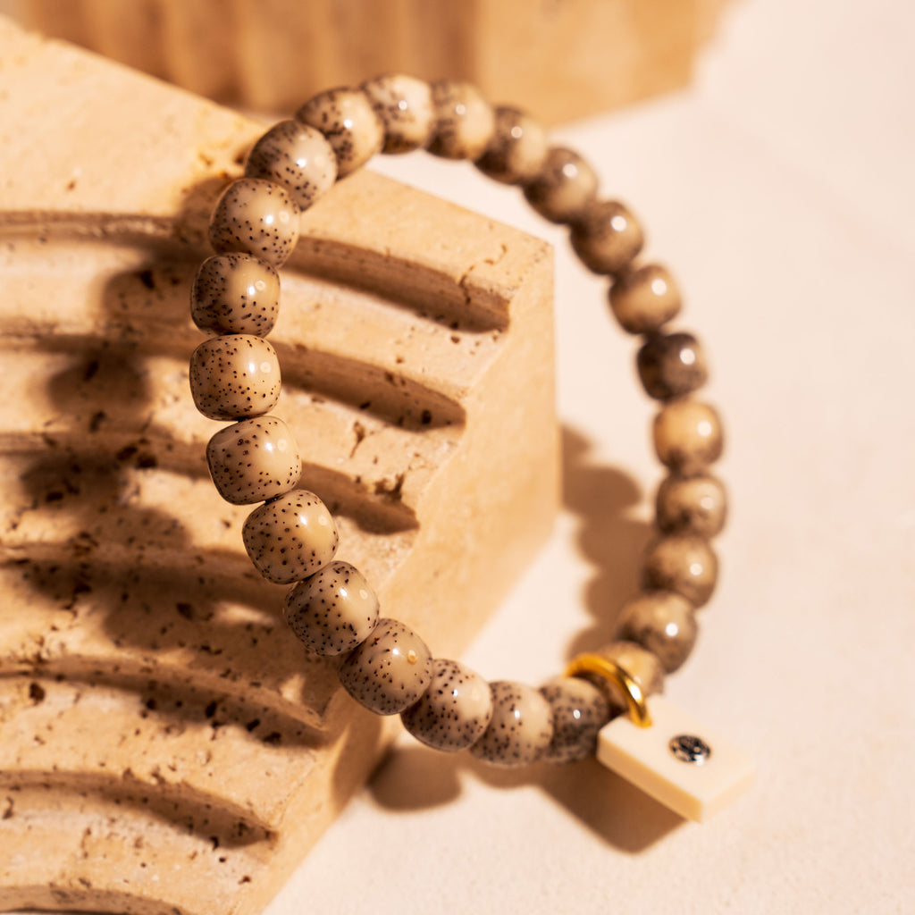 Classic Cuts – Gray Black Ice Stelluna Bracelet