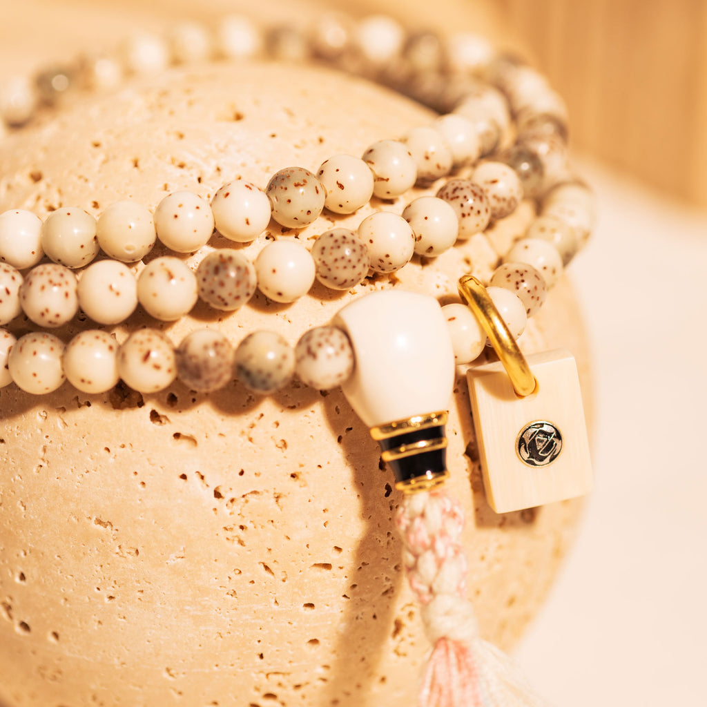 Round Cuts – Petite Delicate Fine Star & Blank Mammoth Ivory Connector Stelluna Necklace