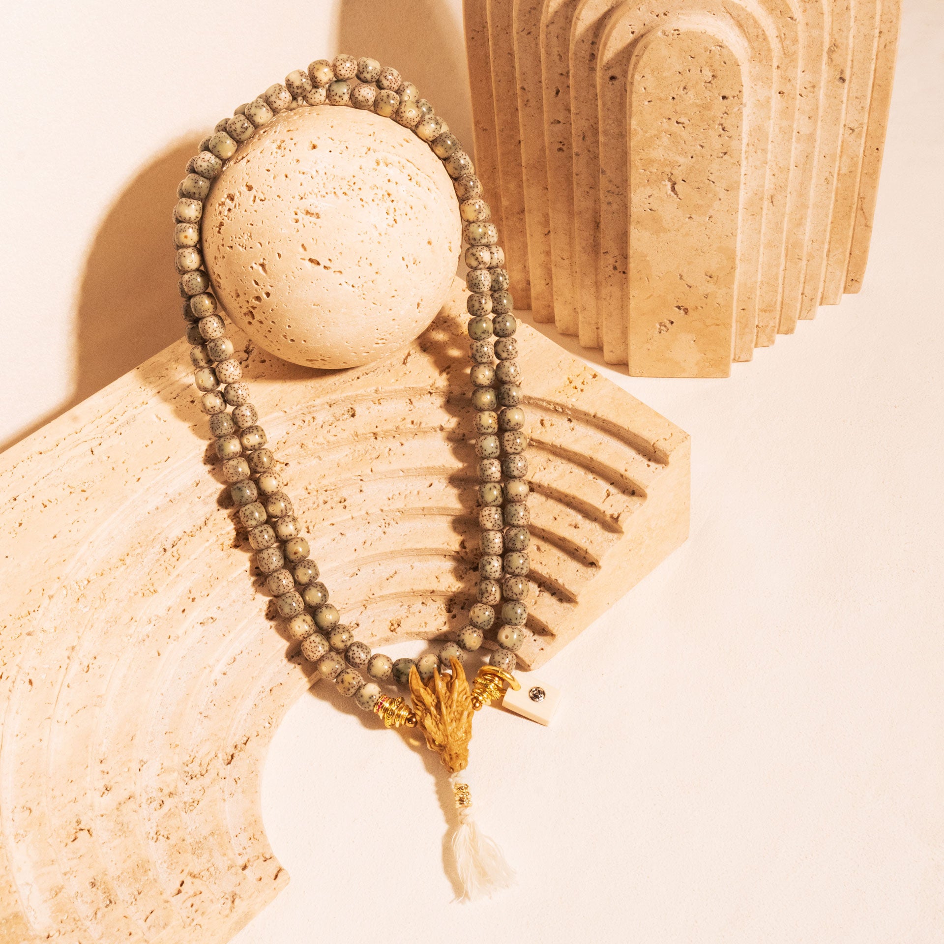 Round Cuts – Bold Dark Large Size Dragon Head Stelluna Necklace