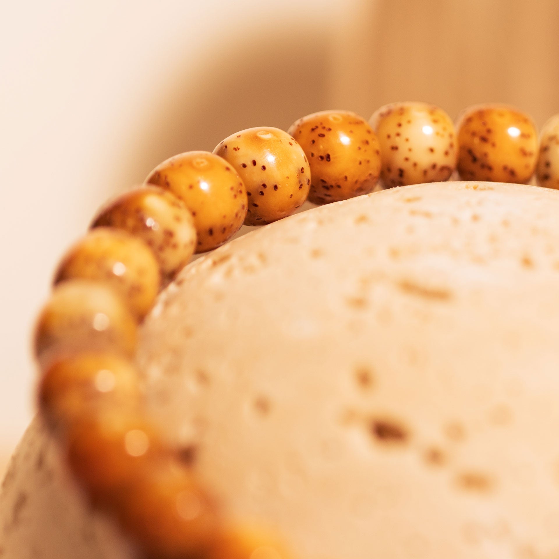 SUPREME - Classic Cuts - Exclusive Fiery Sunset Translucent Honey Amber Stelluna Bracelet